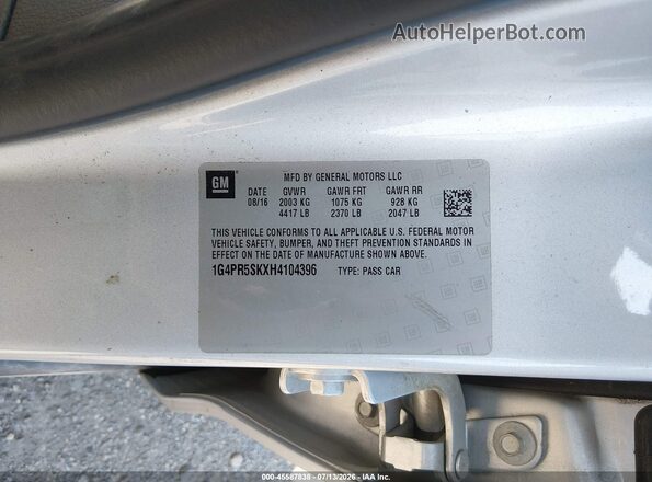 1G4PR5SKXH4104396 2017 BUICK VERANO Silver Widok komory silnika