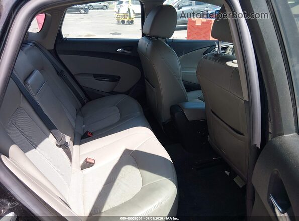 1G4PW5SKXG4142945 2016 BUICK VERANO Black VIN կոդի պիտակի տեսք