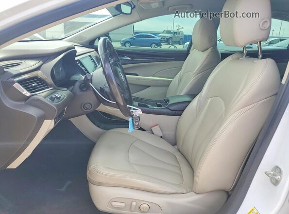 1G4ZN5SS5HU150643 2017 BUICK LACROSSE White Widok wnętrza z przodu