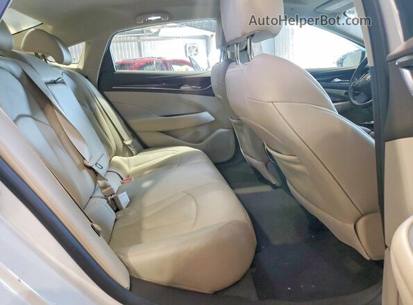 1G4ZP5SS1HU182158 2017 BUICK LACROSSE White Vista de los asientos traseros