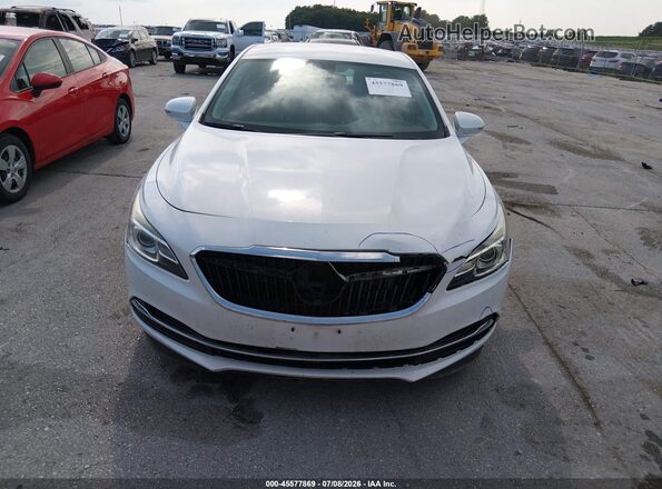 1G4ZP5SS2HU203826 2017 BUICK LACROSSE White Widok z przodu