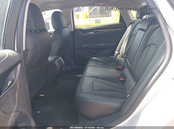 1G4ZP5SS6HU196881 2017 BUICK LACROSSE Silver VIN კოდის სტიკერის ხედი