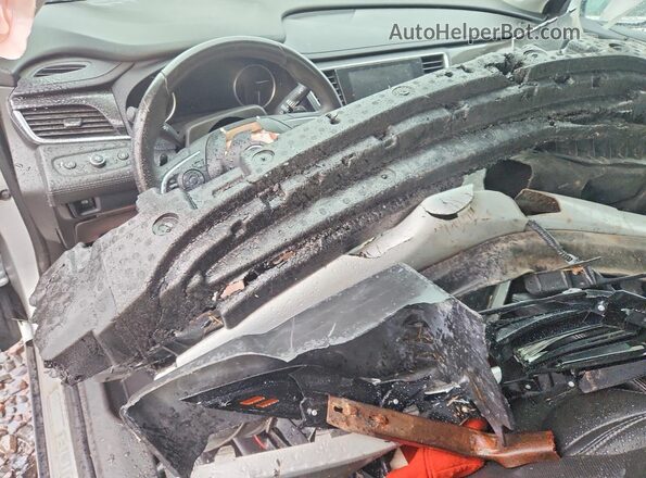 1G4ZP5SSXHU211432 2017 BUICK LACROSSE Silver Dashboard view