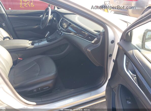 1G4ZP5SSXJU129609 2018 BUICK LACROSSE Серебряный Вид салона спереди