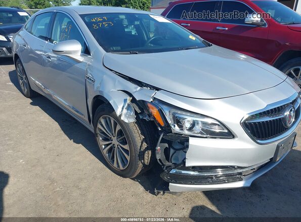 1G4ZP5SSXJU129609 2018 BUICK LACROSSE Серебряный Вид спереди