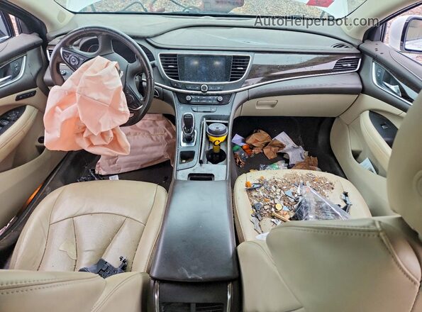 1G4ZP5SSXJU134308 2018 BUICK LACROSSE White Dashboard view