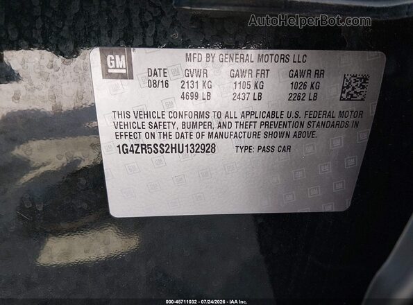 1G4ZR5SS2HU132928 2017 BUICK LACROSSE Green Вид підкапотного простору