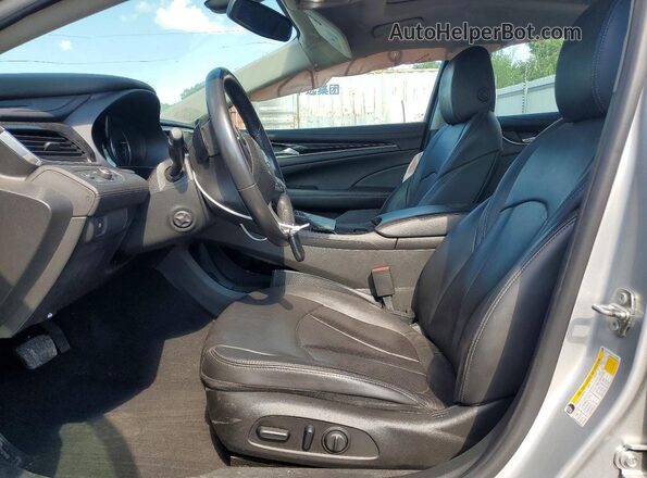 1G4ZR5SSXKU130089 2019 BUICK LACROSSE Silver Front interior view