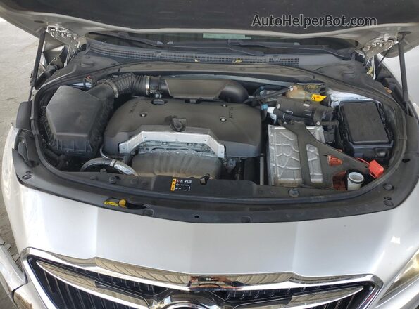 1G4ZR5SZ0JU134101 2018 BUICK LACROSSE Серебряный Вид задней части салона