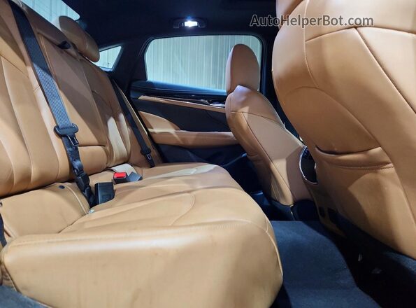 1G4ZS5SS8HU175867 2017 BUICK LACROSSE Blue Вид задніх сидінь