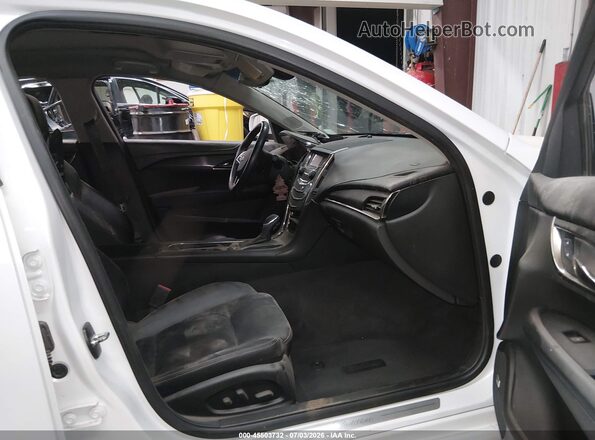 1G6AA5RA9G0146016 2016 CADILLAC ATS Белый Вид салона спереди