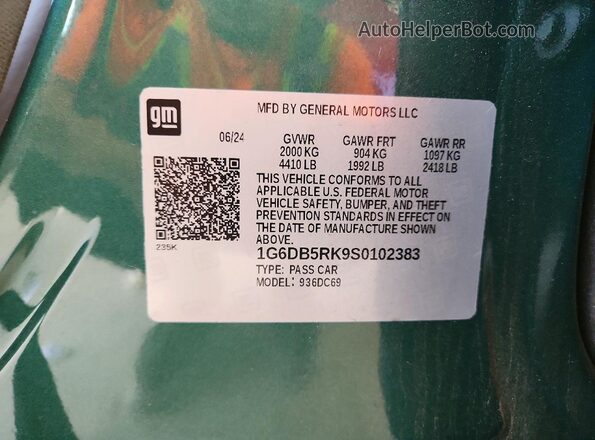 1G6DB5RK9S0102383 2025 CADILLAC CT4 Green Vista del compartimento del motor