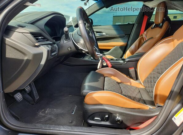 1G6DL5RP8P0566037 2023 CADILLAC CT4 Черный Вид салона спереди