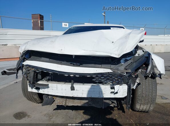 1G6DM5RK1P0157489 2023 CADILLAC CT5 White Widok z przodu