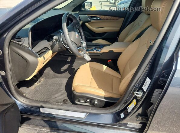 1G6DN5RK3S0106775 2025 CADILLAC CT5 Blue Вид салону спереду