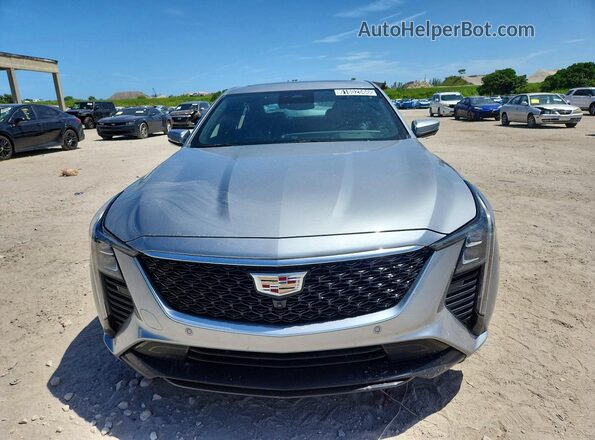 1G6DN5RK6S0109248 2025 CADILLAC CT5 Silver Widok z przodu