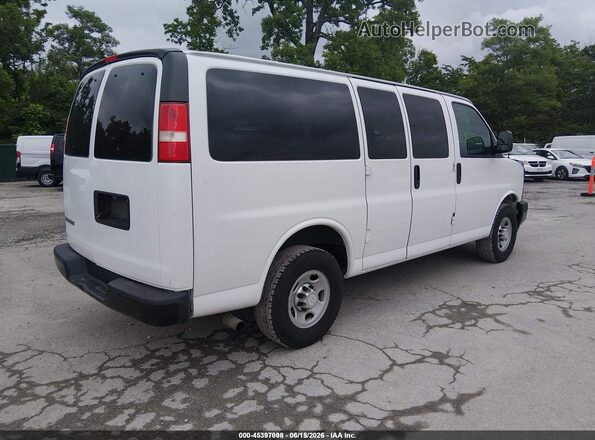 1GAWGEFF6H1286868 2017 CHEVROLET EXPRESS White Trasero derecho
