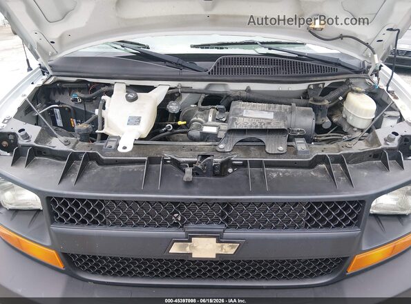 1GAWGEFF6H1286868 2017 CHEVROLET EXPRESS White Vista trasera