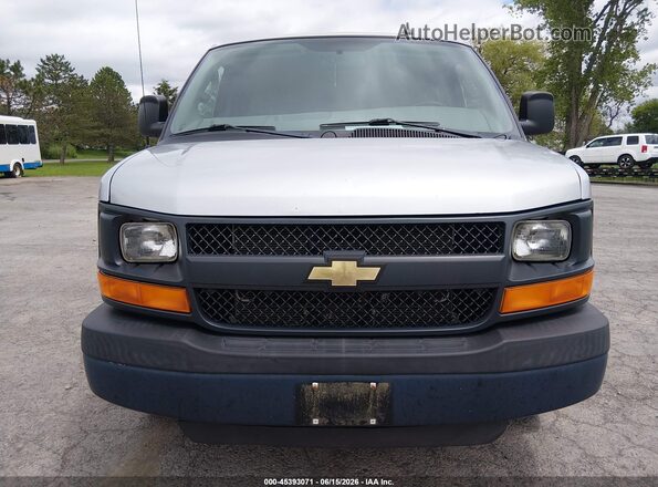 1GAWGEFF7G1280236 2016 CHEVROLET EXPRESS Silver Դիմացի տեսք