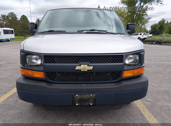 1GAWGEFF7G1280236 2016 CHEVROLET EXPRESS Silver Սարքավորումների վահանակի տեսք