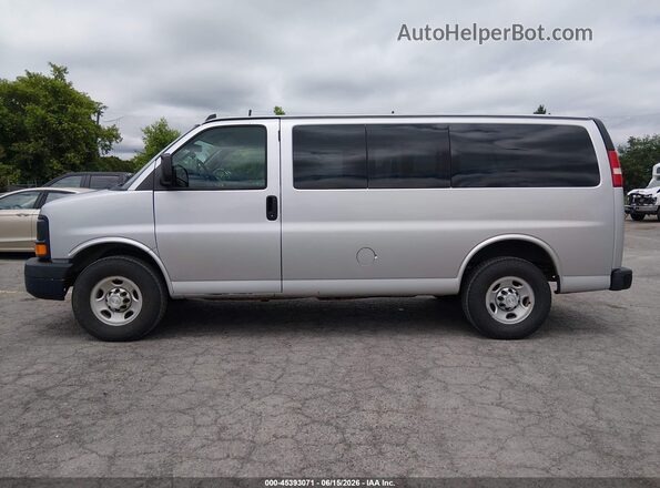 1GAWGEFF7G1280236 2016 CHEVROLET EXPRESS Silver Սալոնի 360 աստիճան տեսք
