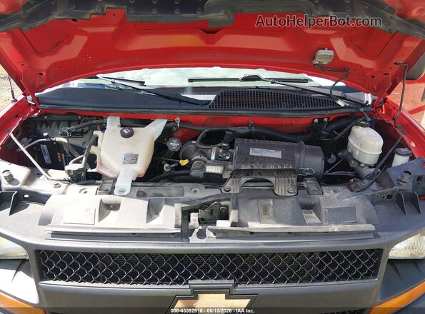 1GAWGEFG0G1280099 2016 CHEVROLET EXPRESS Red Widok z tyłu