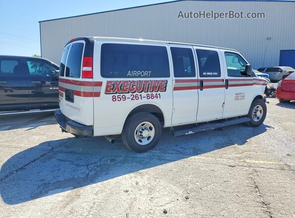 1GAWGEFG0K1308850 2019 CHEVROLET EXPRESS White Tył prawy