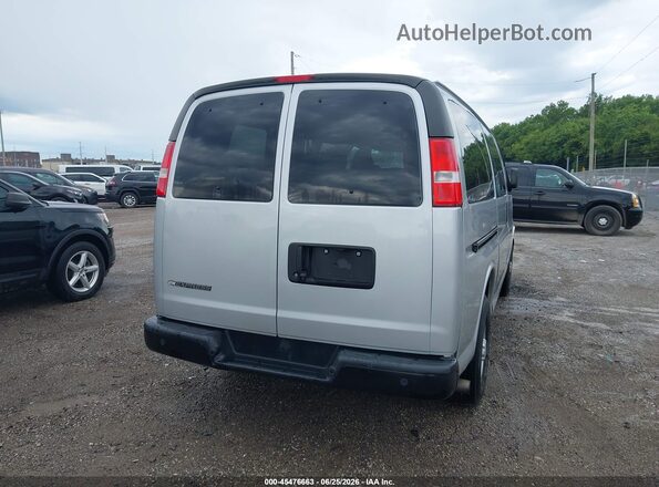 1GAWGEFG1K1330582 2019 CHEVROLET EXPRESS Silver 