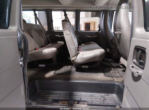 1GAWGEFG2G1242678 2016 CHEVROLET EXPRESS Gray Vista de la etiqueta del VIN