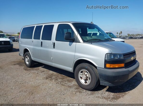 1GAWGEFG2K1282252 2019 CHEVROLET EXPRESS Silver Դիմացի տեսք