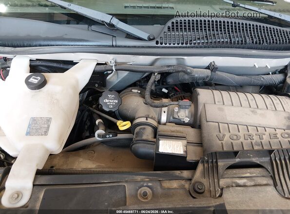 1GAWGEFG3G1243774 2016 CHEVROLET EXPRESS Silver Widok z tyłu