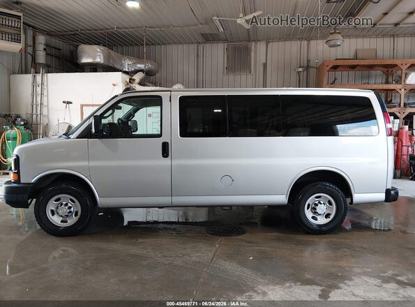 1GAWGEFG3G1243774 2016 CHEVROLET EXPRESS Silver 