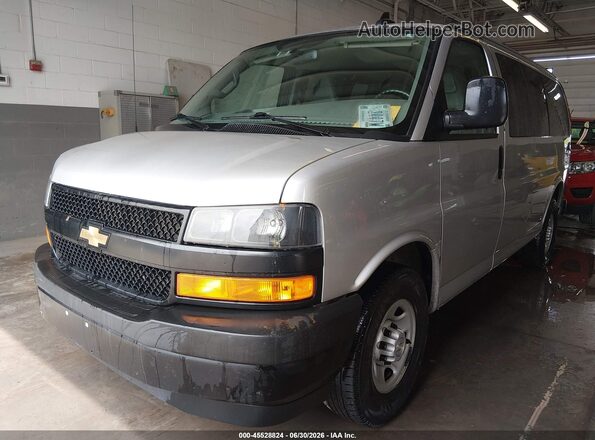 1GAWGEFG4K1341317 2019 CHEVROLET EXPRESS Silver Front left