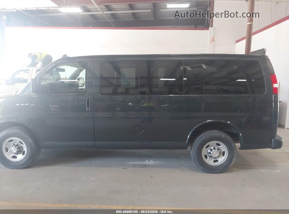 1GAWGEFG7H1311916 2017 CHEVROLET EXPRESS Gray 