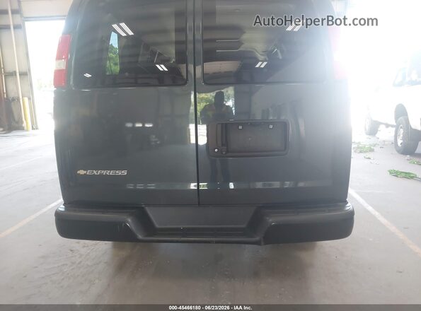 1GAWGEFG7H1311916 2017 CHEVROLET EXPRESS Gray 