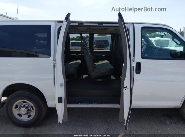 1GAWGEFP9L1255972 2020 CHEVROLET EXPRESS White VIN კოდის სტიკერის ხედი