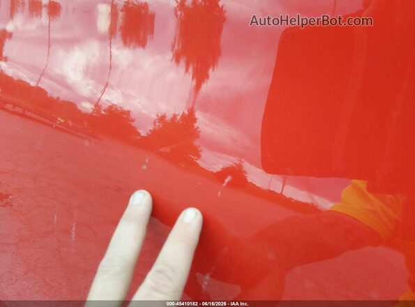 1GAWGEFPXP1105827 2023 CHEVROLET EXPRESS Red Rear interior view
