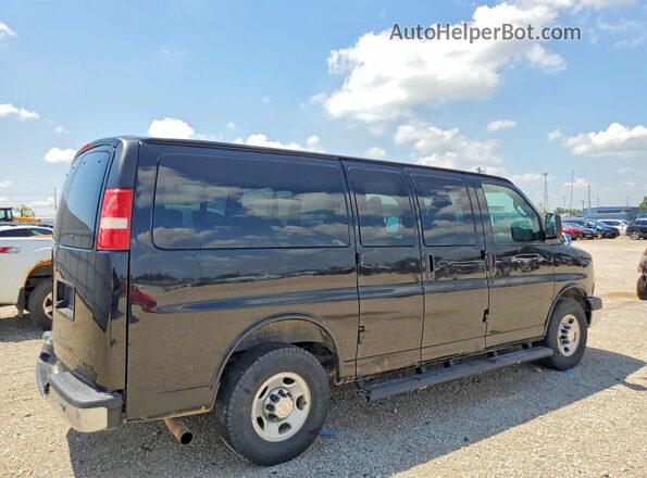 1GAWGFFGXG1240120 2016 CHEVROLET EXPRESS Black Trasero derecho