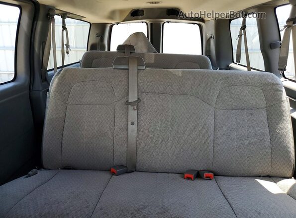 1GAWGFFGXG1240120 2016 CHEVROLET EXPRESS Black Vista de los asientos traseros