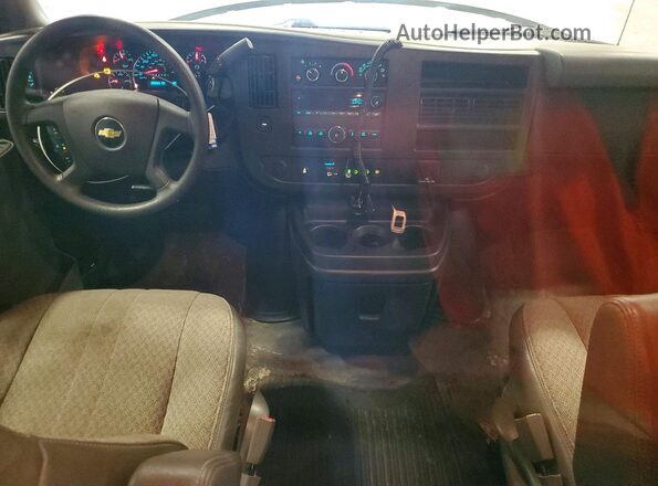 1GAZGNF76M1245298 2021 CHEVROLET EXPRESS Silver წინა პანელის ხედი