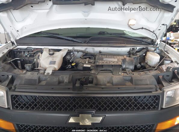 1GAZGNFG1K1279095 2019 CHEVROLET EXPRESS White Widok z tyłu
