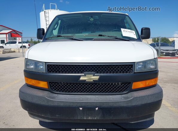 1GAZGNFG2K1344195 2019 CHEVROLET EXPRESS Белый Вид спереди