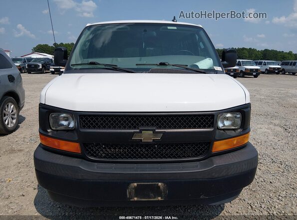 1GAZGNFGXH1294705 2017 CHEVROLET EXPRESS White Widok zestawu wskaźników