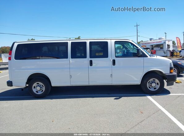 1GAZGNFP2L1253008 2020 CHEVROLET EXPRESS White 360 interior view