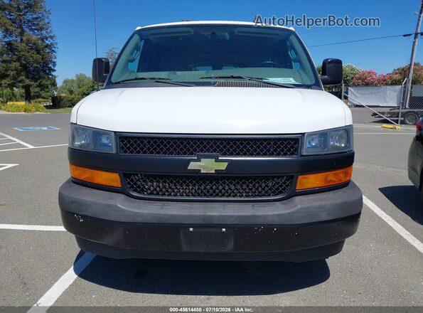 1GAZGNFP2L1253008 2020 CHEVROLET EXPRESS White Rear interior view