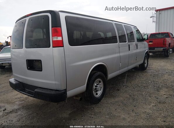 1GAZGNFP3L1253972 2020 CHEVROLET EXPRESS Silver Tył prawy