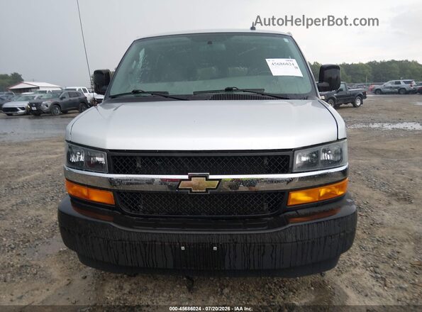 1GAZGNFP3L1253972 2020 CHEVROLET EXPRESS Silver Widok zestawu wskaźników