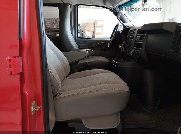 1GAZGNFP5L1256033 2020 CHEVROLET EXPRESS Red წინა სალონის ხედი
