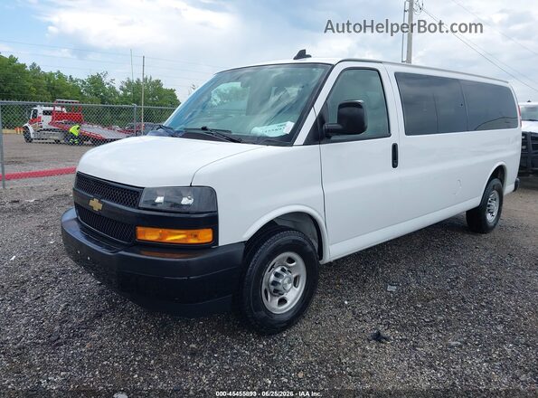 1GAZGNFP7M1155402 2021 CHEVROLET EXPRESS White წინა მარცხენა ხედი სამი მეოთხედიდან