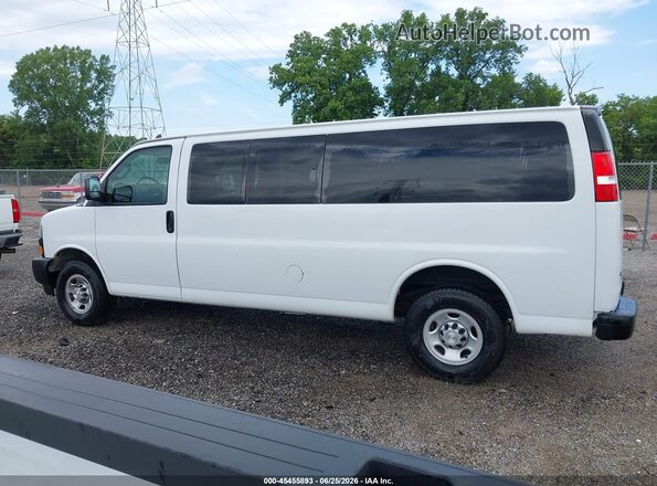 1GAZGNFP7M1155402 2021 CHEVROLET EXPRESS White სალონის 360-გრადუსიანი ხედი